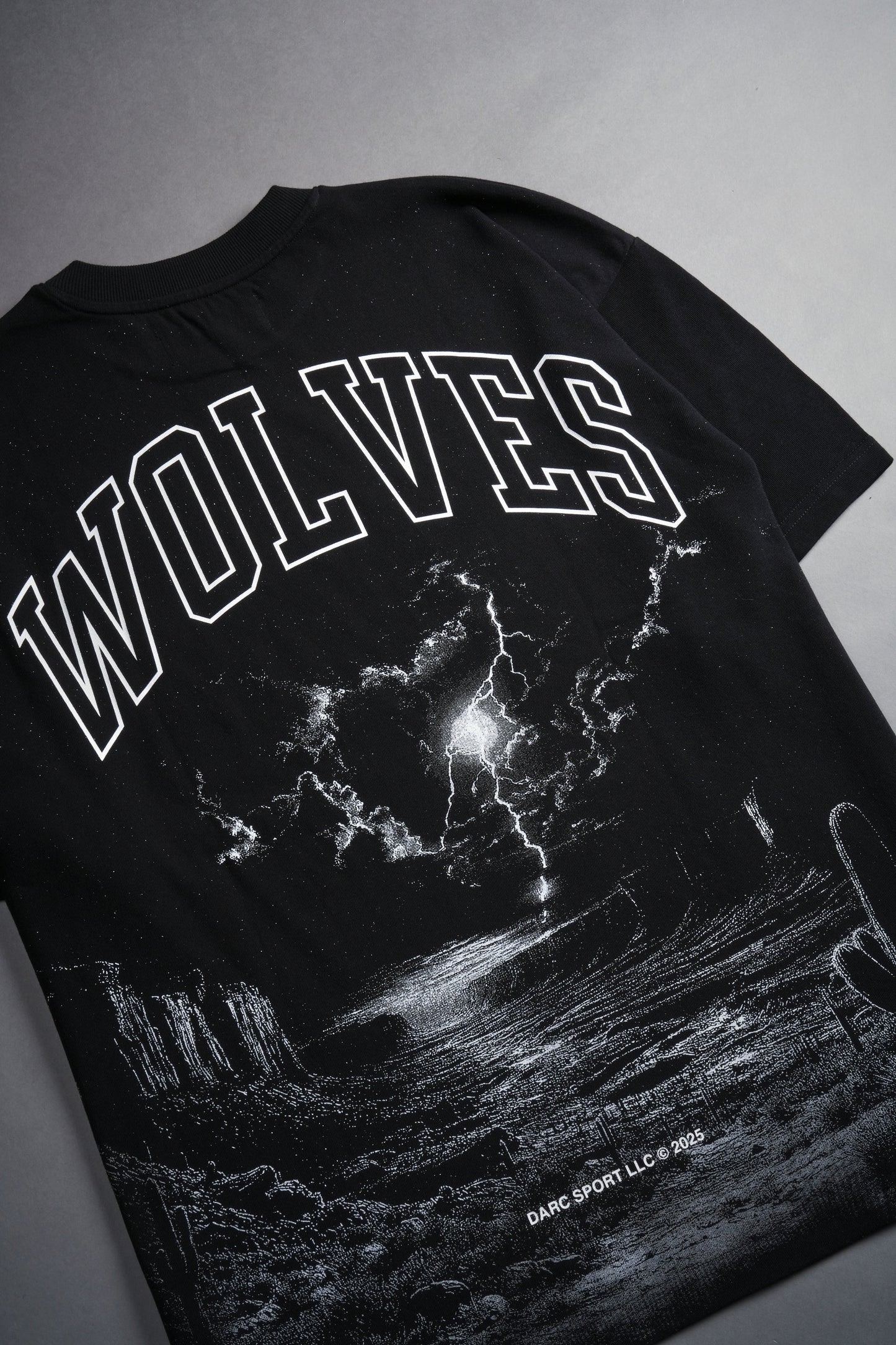 Darc Sport Wolves "Premium" Oversized T- shirt