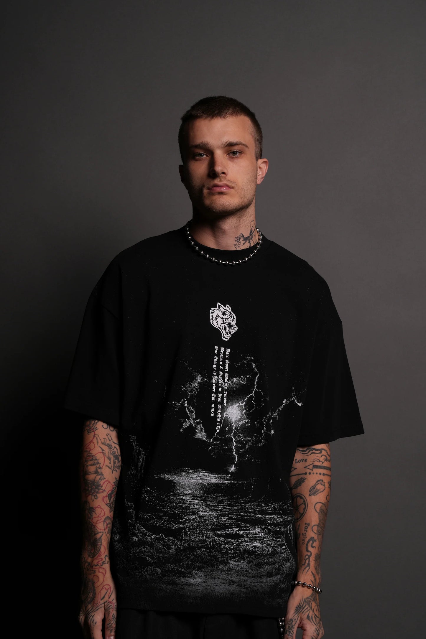 Darc Sport Wolves "Premium" Oversized T- shirt